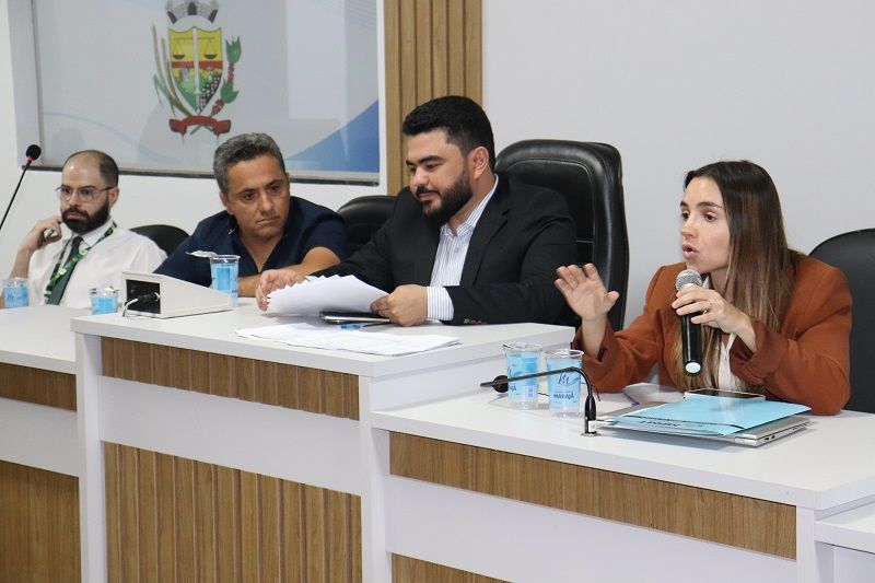 Promotora de Justiça - Dra. Fernanda