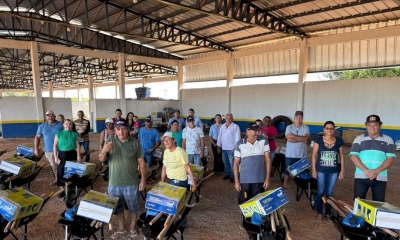 Kits de Ferramentas são distribuidos a agricultores familiares