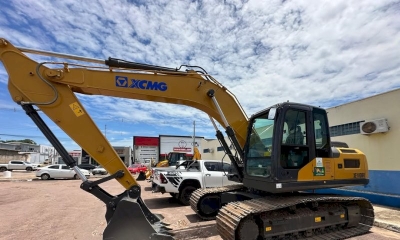 Promaq: Peixoto recebe PC e Retroescavadeira Hidráulica