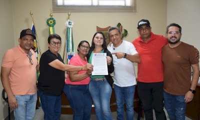 Professores aprovados em concurso são efetivados em Peixoto