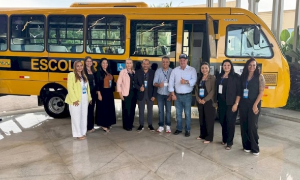 Peixoto recebe mais 03 ônibus da Seduc-MT