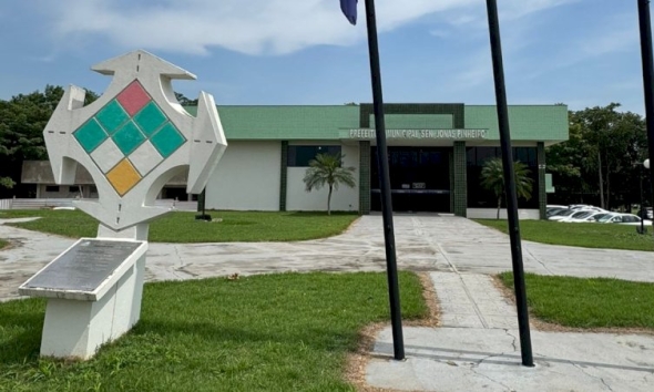 Prefeito Bruno Mena reforça medidas legais contra empresas que descumprem contratos públicos em Matupá