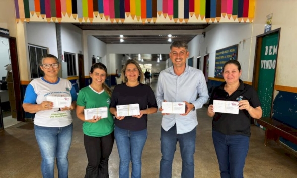 Cartões Kits Escolares começam a ser distribuidos nas escolas Matupaenses