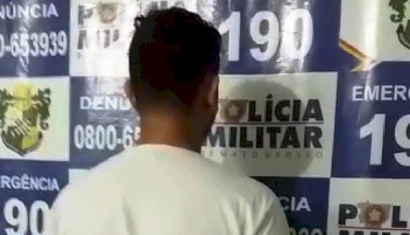 Marido espanca mulher por que ela demorou para abrir o portão