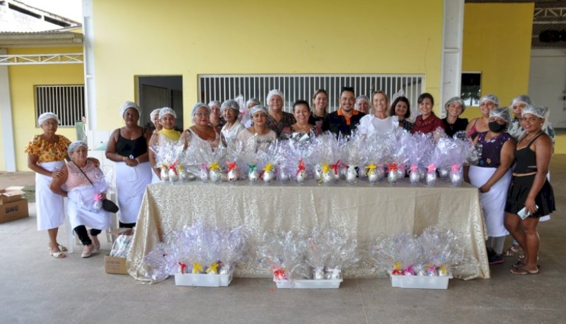 Turma de Mulheres são capacitadas para produção de ovos de páscoa 
