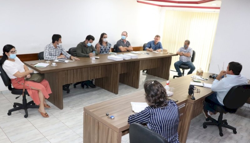 Realizada 1ª Reunião de Trabalho Administrativo do novo Governo de Terra Nova