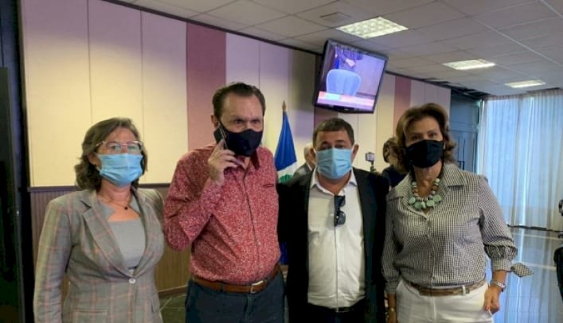 Prefeito eleito de Terra Nova faz pleito ao Dep. Fed. Carlos Bezerra