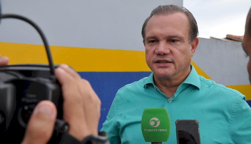 Senador de MT defende adiamento das eleições