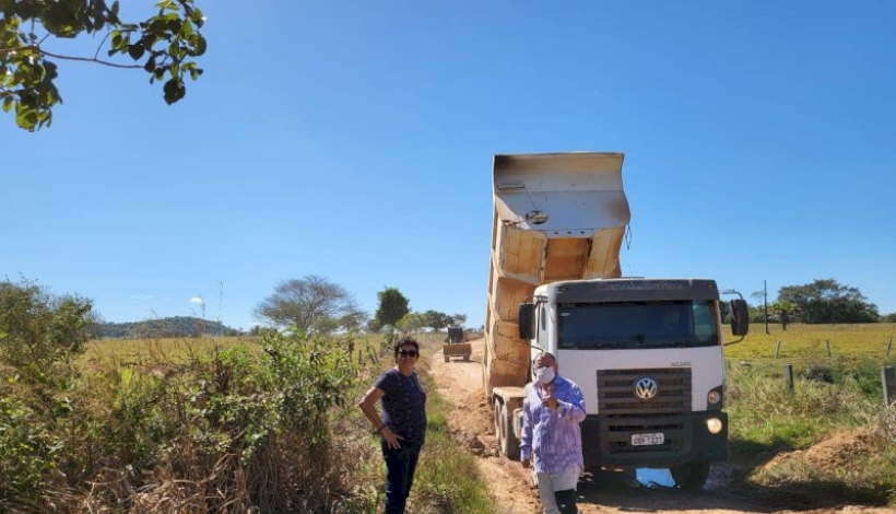 Vereadores acompanham implantação de Bueiros na Gleba ETA