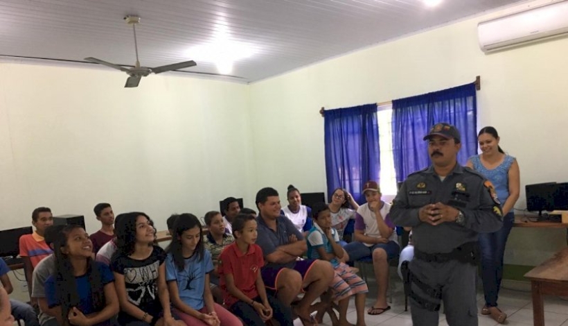 PSE desenvolve ação preventiva contra o uso de álcool e drogas
