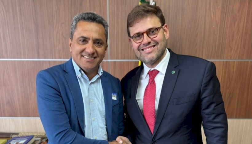 Prefeito Paulistinha busca apoio para Regularização Fundiária e Solução e Embargos