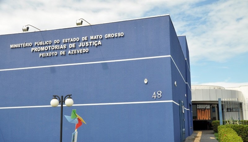 MPE pede bloqueio de R$ 105 mil de prefeito por compras sem licitação