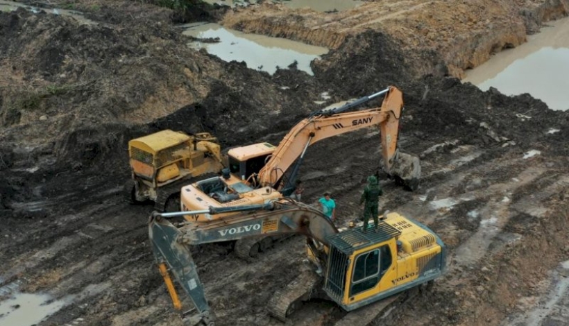 Operação do MPE, Polícia Ambiental e Marinha do Brasil fecha garimpos ilegais