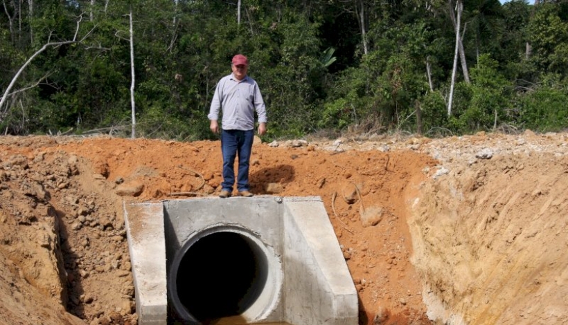 Estrada Divisa Norte está recebendo Galerias Celulares e Bueiros de Concreto