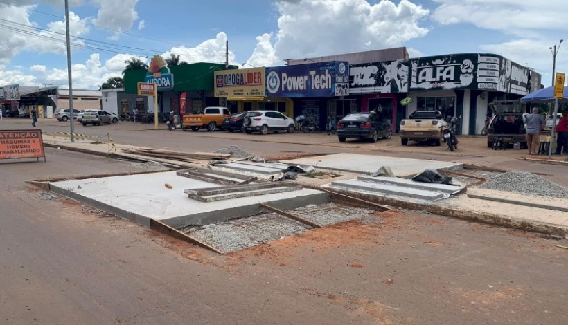 Lombadas e Faixas Elevadas estão sendo construídos em Matupá