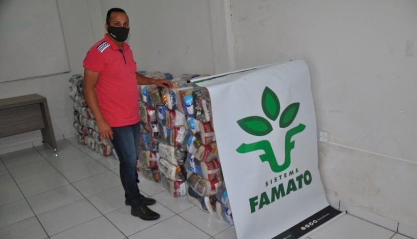 Sindicato Rural doa cestas básicas à famílias em vulnerabilidade economica-social