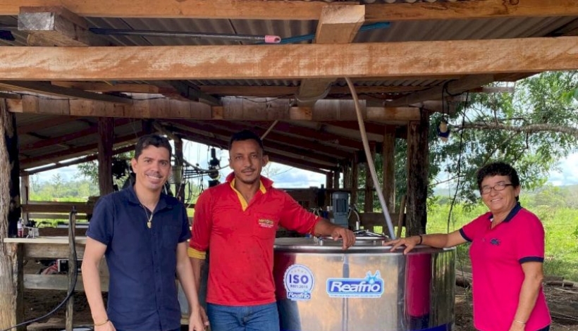 Vereadora entrega mais 01 Resfriador de Leite no Planalto do Iriri