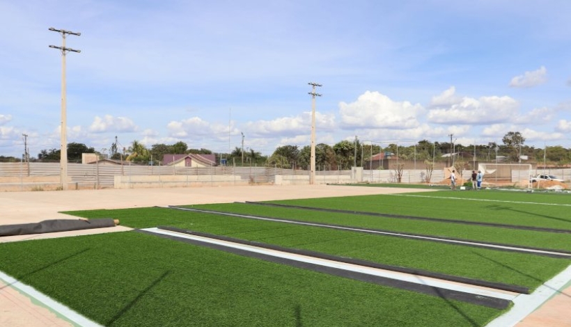 Bairro Nova Esperança ganha Campo de Futebol Society 