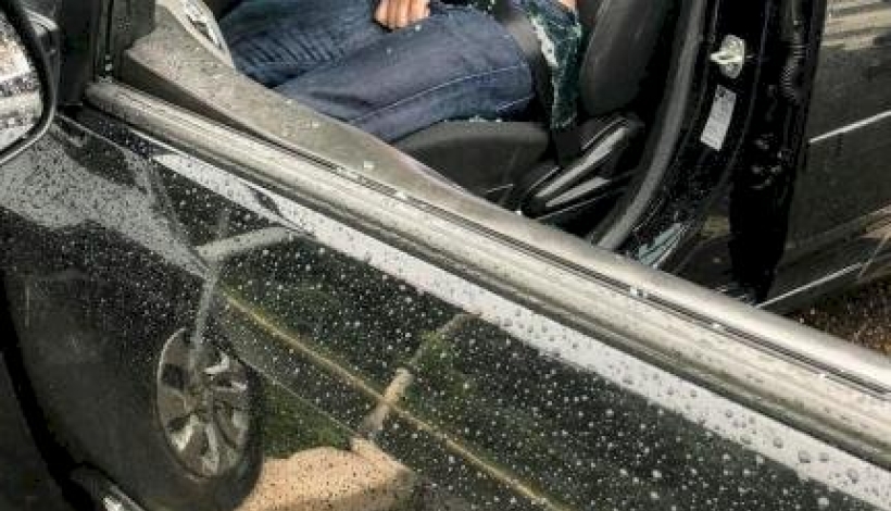 Após agredir ex-namorada, homem se mata dentro de carro