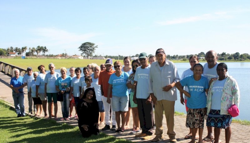 Em comemoração ao Dia das Mães Melhor Idade faz Passeio Ecológico