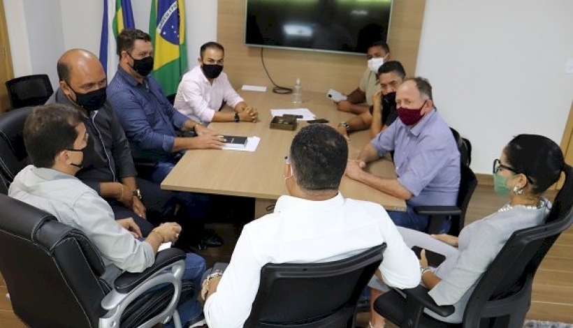 Vice-Prefeito, Secretário e Vereadores fazem pleitos junto a SEAF-MT