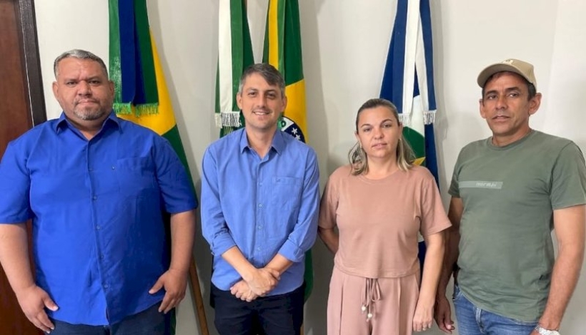 Prefeito Bruno Mena atende demanda da AAVIMAT