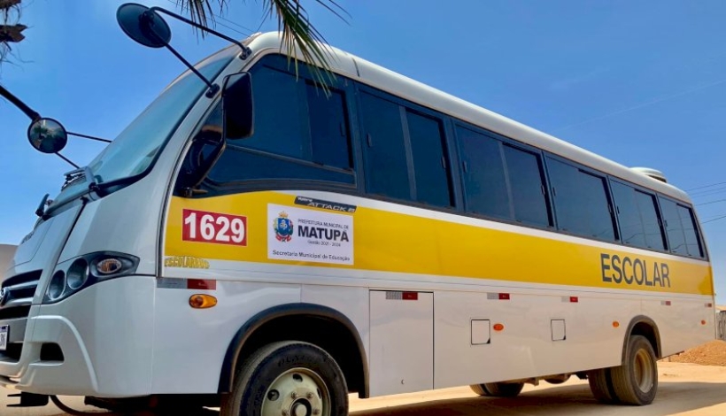 Glebas Liberdade e União recebem novos ônibus escolares