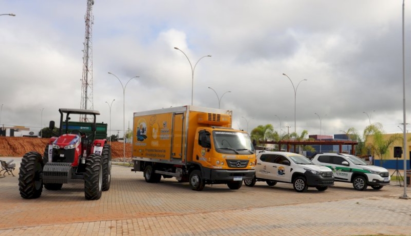 Mais de R$ 2 milhões na ampliação da frota de máquinas e veículos