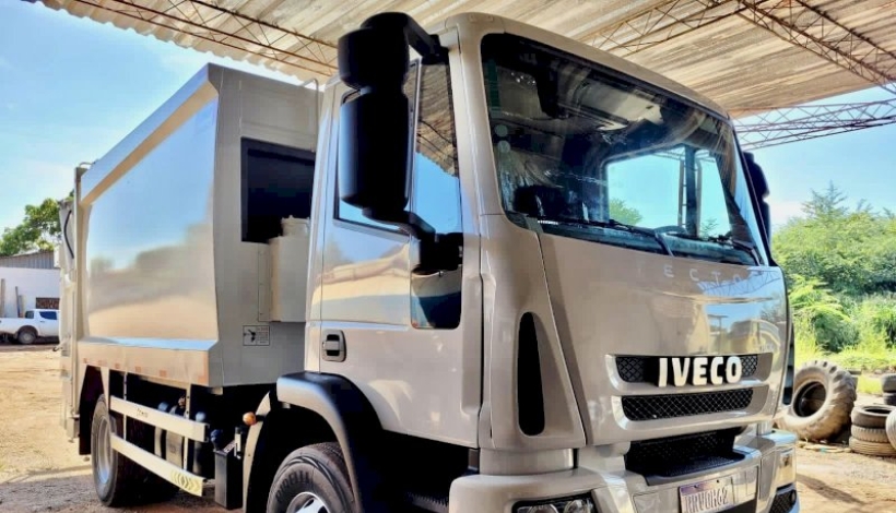 SEMMA de Peixoto garante R$ 300 mil para compra de caminhão de lixo