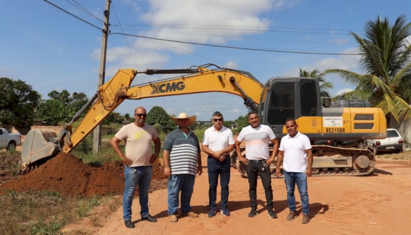 Drenagem e Pavimentação no Bairro Mãe de Deus