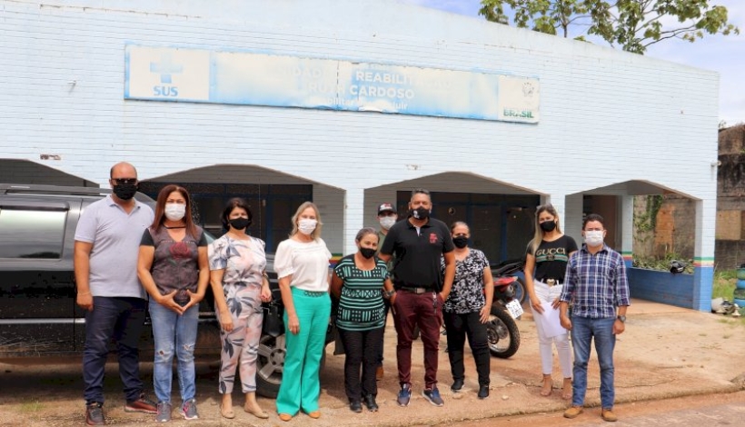 Vereadores conhecem futuras dependências da Casa da Esperança