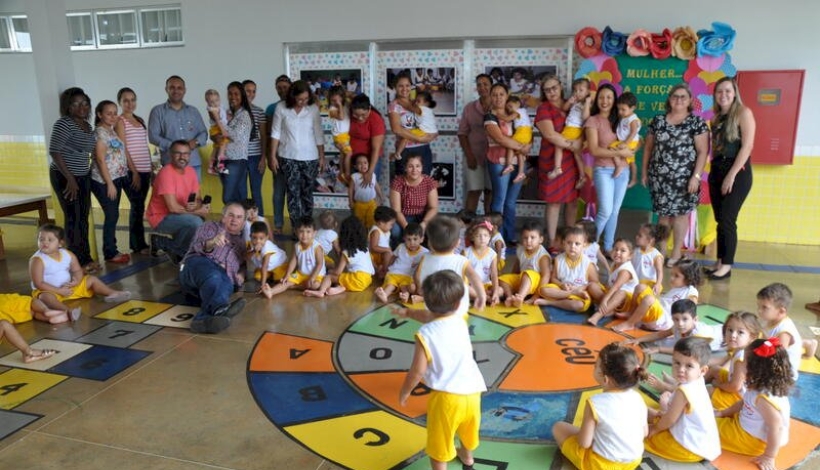 Crianças das Creches Municipais de Matupá recebem uniformes