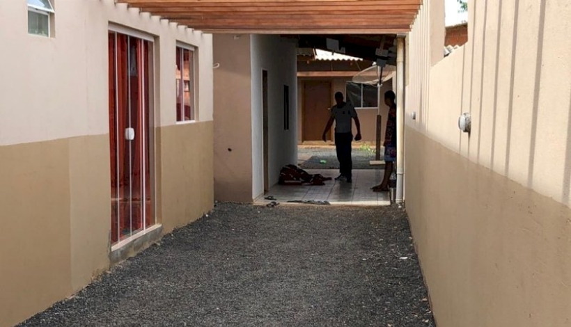 Jovem de 19 anos é morta dentro de casa