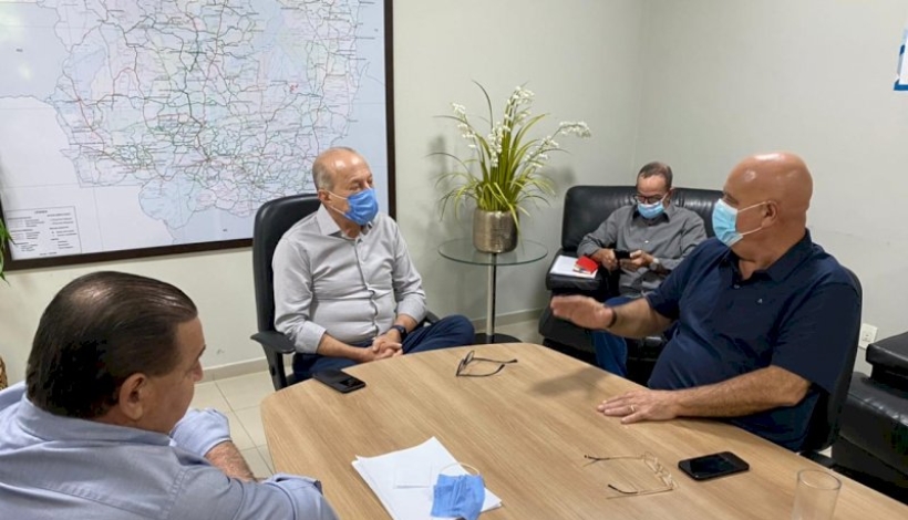 Governo de MT garante asfaltamento das paralelas da MT-322 em União do Norte