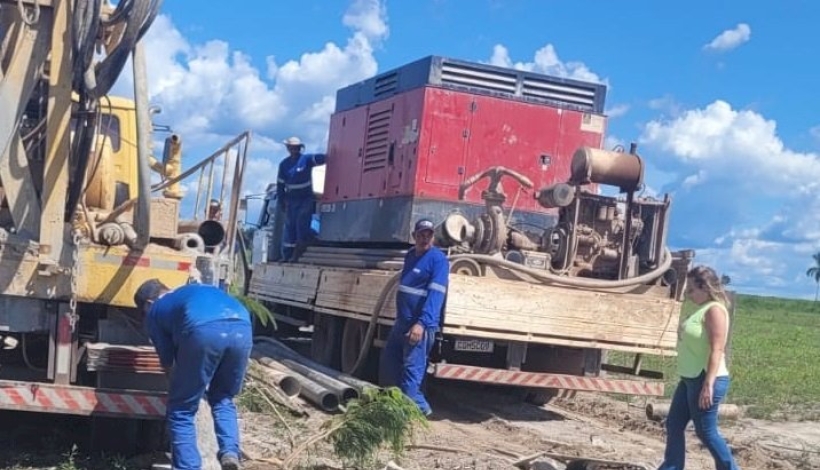 Vereadora comemora perfuração de poços artesianos em União do Norte