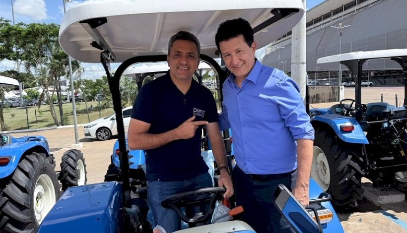 Peixoto recebe mais 01 Trator para Agricultura Familiar