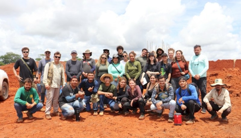 Acadêmicos da UFMT e FAGEO participam de aula técnica em campo nos garimpos da região