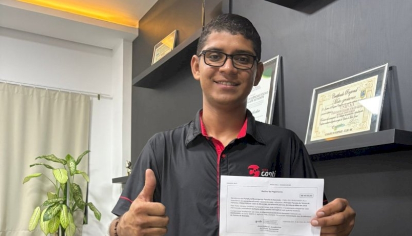 Associação de Acadêmicos recebe repasse para Transporte Universitário