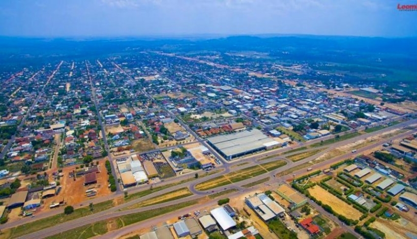 Prefeito Érico cumpre metas de Regularização Fundiária Urbana