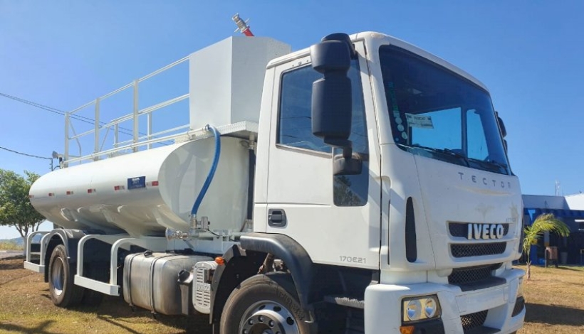 Nova Santa Helena adquire Caminhão Pipa 0 Km