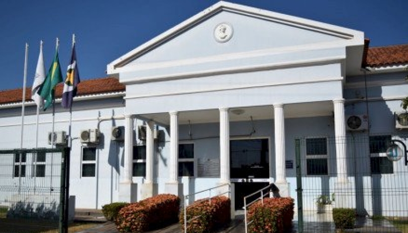 Justiça condena médico que recebia sem trabalhar em MT