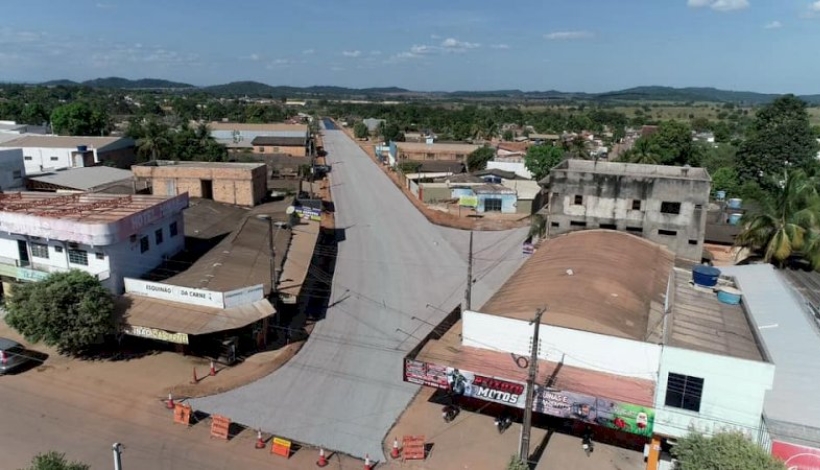 Concluída a pavimentação asfáltica da Avenida Aeroporto