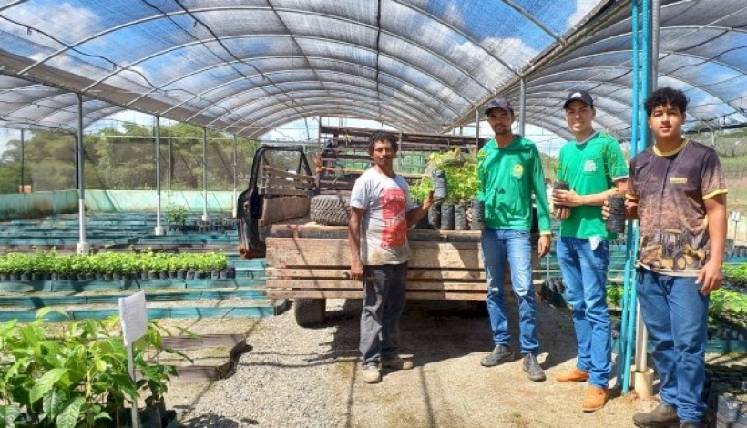 Acadêmicos da UNIFAMA e Cooperados buscal Viveiro Coogavepe