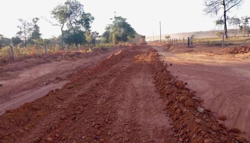 Recuperação: Estrada principal de assentamento rural e da Aldeia Terena