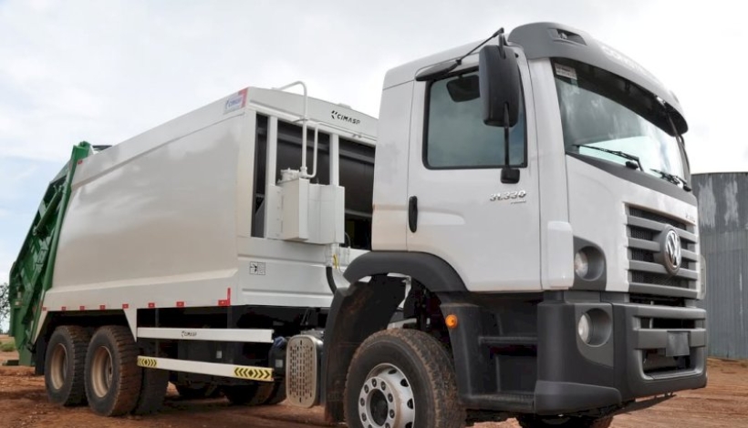 Presidente Thawê Dorta solicita Caminhões-Pipa para amenizar poeira