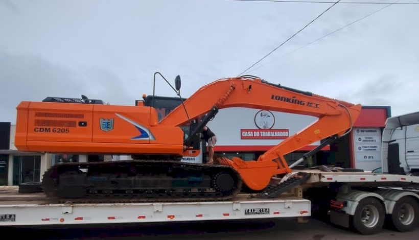 Peixoto conquista mais uma Escavadeira Hidráulica