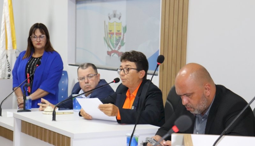 Zinha preside Sessão Especial de Abertura das Atividades Legislativas de 2023