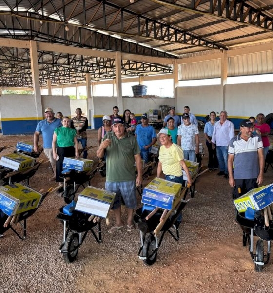 Kits de Ferramentas são distribuidos a agricultores familiares
