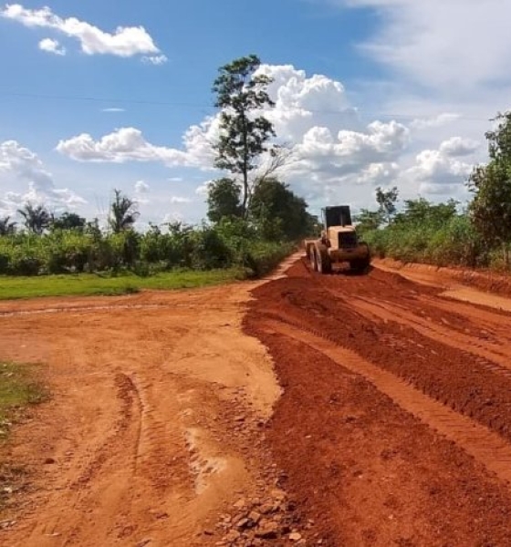 Estrada de acesso a Mineradora em Peixoto é revitalizada