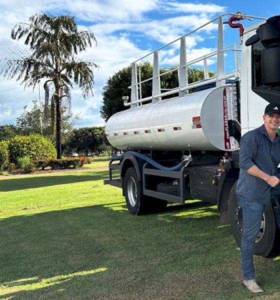 Guarantã do Norte passa a contar com dois caminhões pipa 0 km